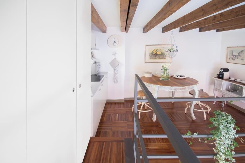 Romantic Loft Porta Venezia Milan Bagian luar foto
