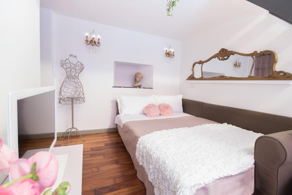 Romantic Loft Porta Venezia Milan Bagian luar foto